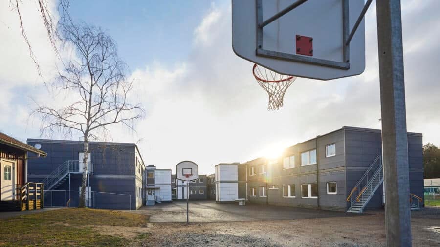 Skole bygget af moduler af Adapteo